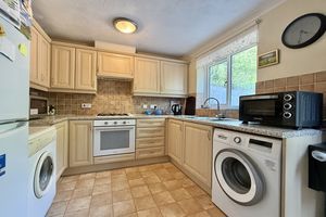 Kitchen- click for photo gallery